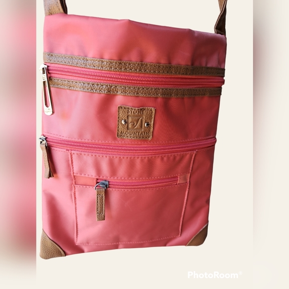 NWOT Stone Mountain Nylon Bag - Picture 3 of 6